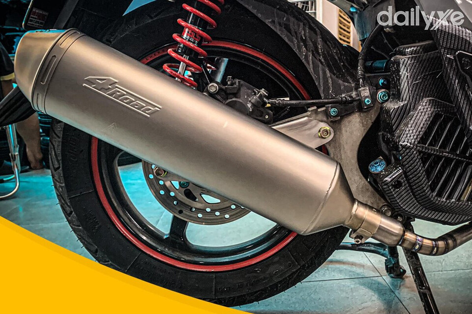 Độ ống xả xe máy là hành vi vi phạm pháp luật