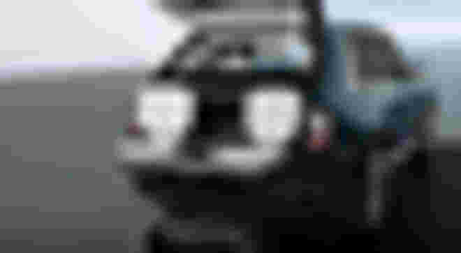 doan di bang sam lien tay 4 xe sang trong hon 2 thang: tiep tuc chot don bentley flying spur ngay sau khi ra bien porsche taycan
