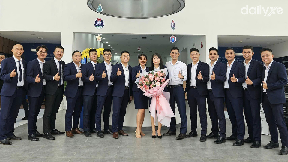 Đội ngũ nhân sự tại Ford Dana