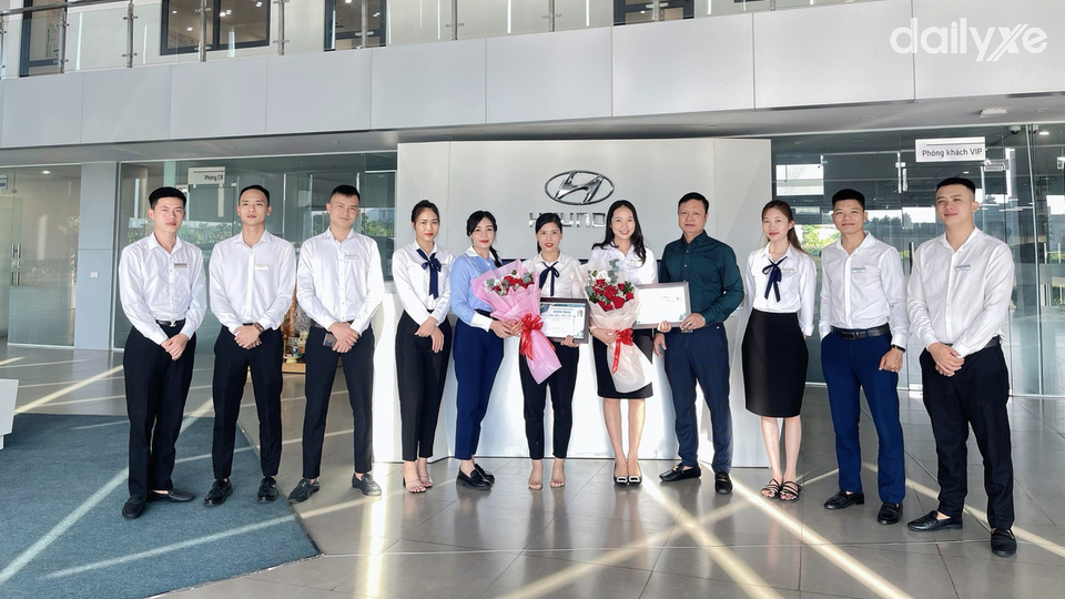 Đội ngũ nhân sự tại Hyundai Ngọc Lặc