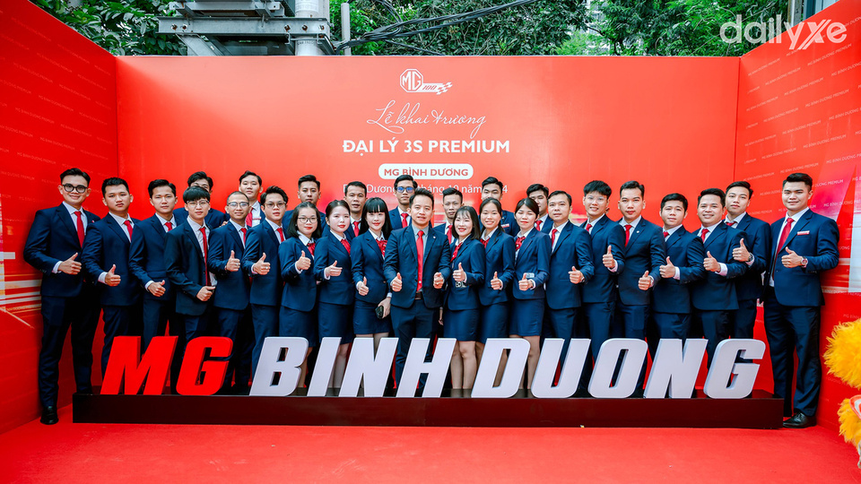 Đội ngũ nhân sự tại showroom MG Bình Dương