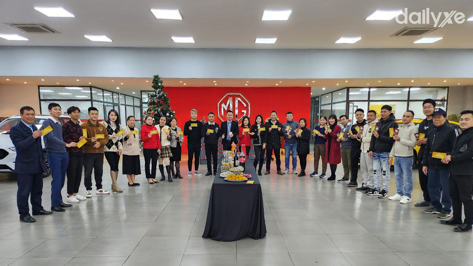 Đội ngũ nhân sự tại đại lý MG Long Biên