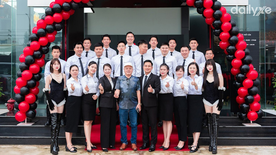 Đội ngũ nhân sự tại Mitsubishi Hưng Yên