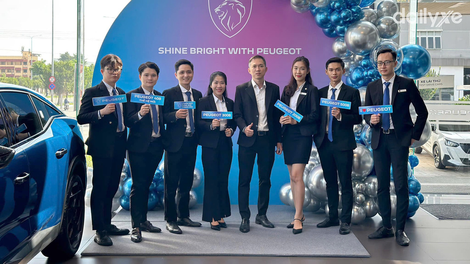 Đội ngũ nhân sự tại Peugeot Bình Tân