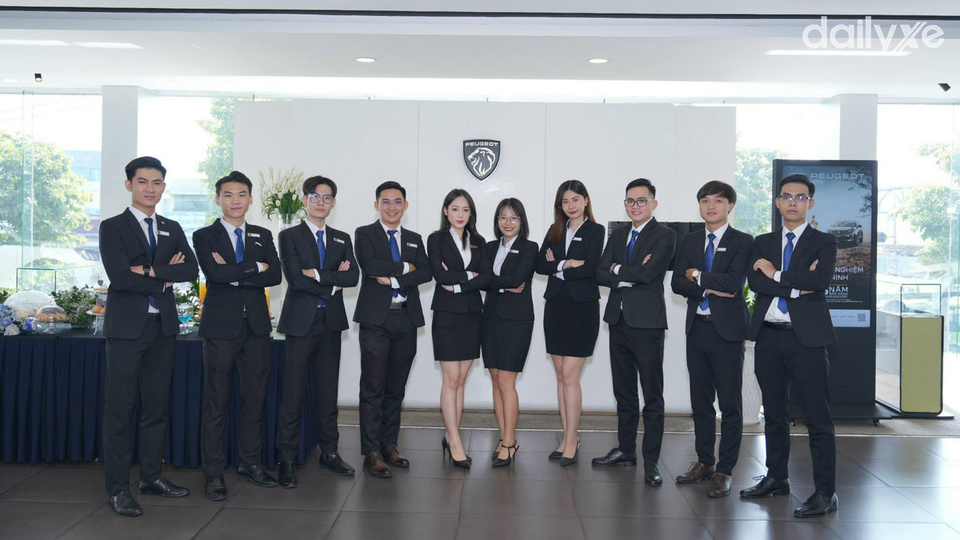 Đội ngũ nhân sự tại Peugeot Phan Huy Ích