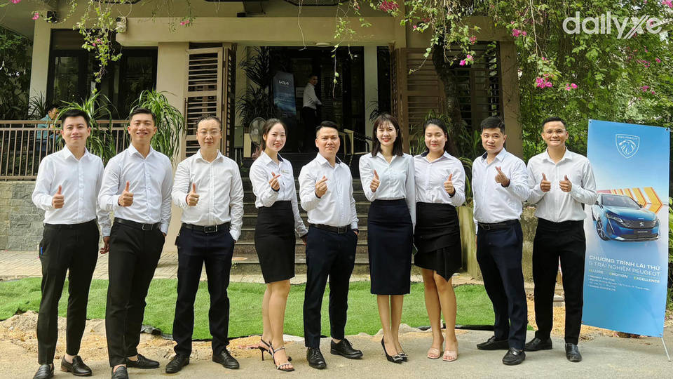 Đội ngũ nhân sự tại Peugeot Phú Thọ