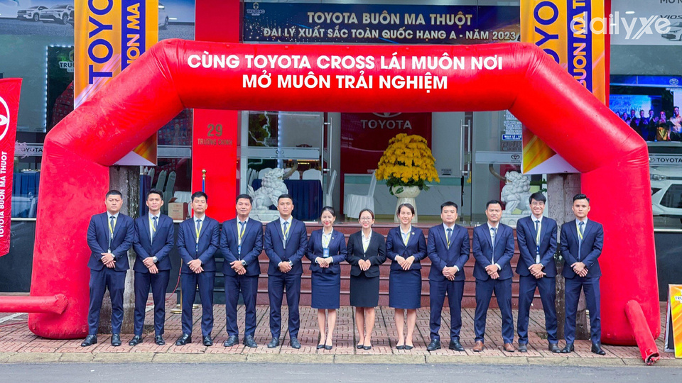 Đội ngũ nhân viên tại Toyota Buôn Ma Thuột