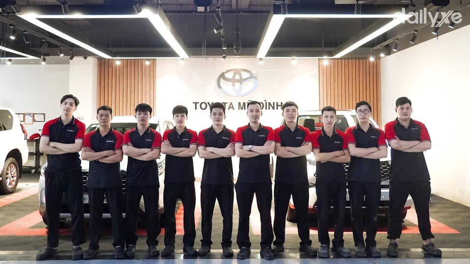 Đội ngũ nhân viên tại Toyota Mỹ Đình