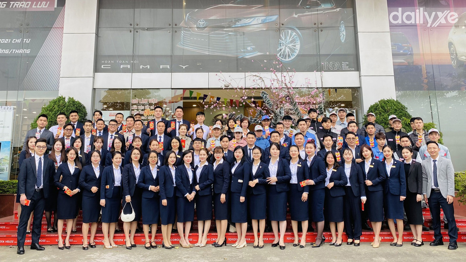 Đội ngũ nhân viên tại Toyota Quảng Ninh