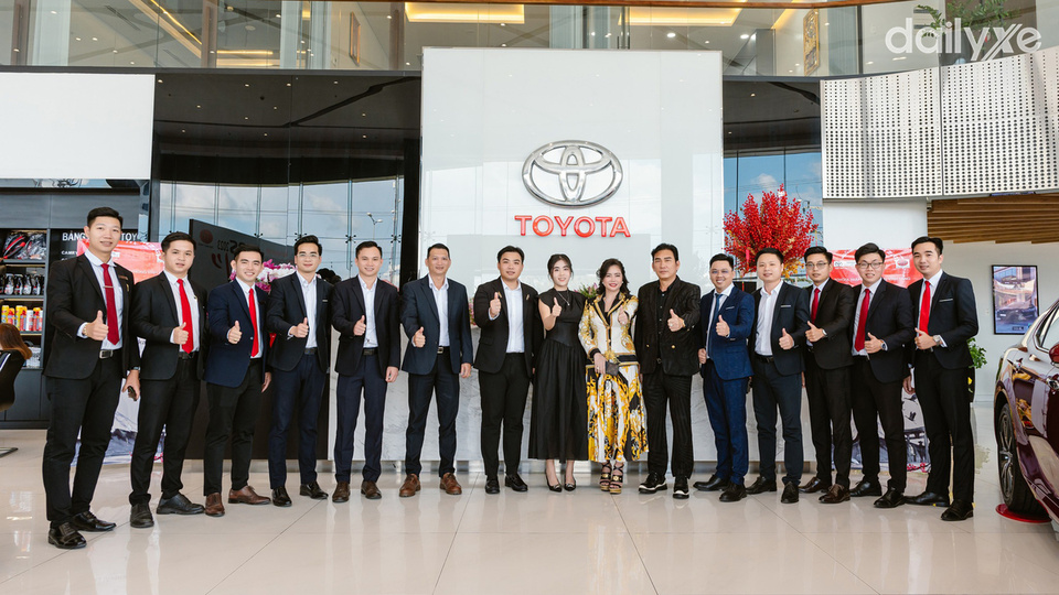 Đội ngũ nhân sự tại Toyota Vĩnh Long