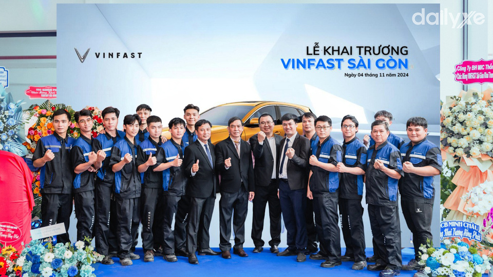 Đội ngũ nhân sự tại Showroom VinFast Sài Gòn - VinFast Hồng Bàng
