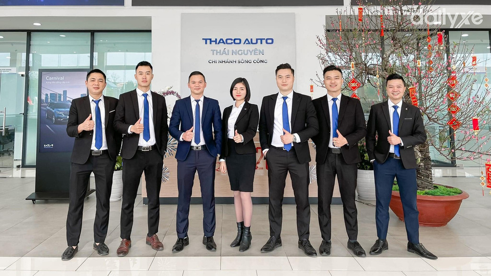 Đội ngũ nhân sự chuyên nghiệp tại Mazda Sông Công