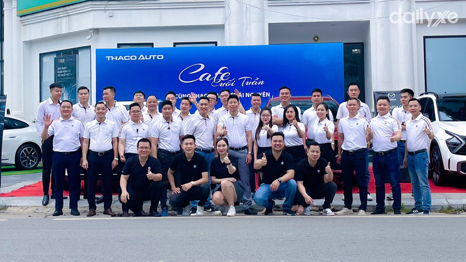 Đội ngũ nhân viên của Mazda Thái Nguyên