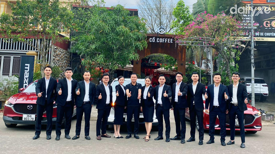 Đội ngũ nhân viên tại Mazda Thanh Hóa