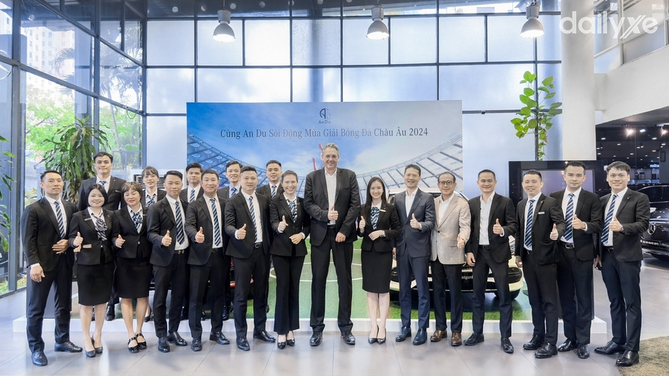 Đội ngũ nhân viên của Mercedes Hạ Long