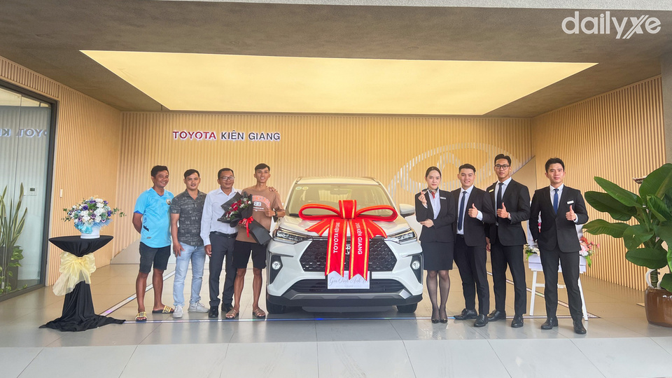 Đội ngũ nhân viên tại Toyota Kiên Giang