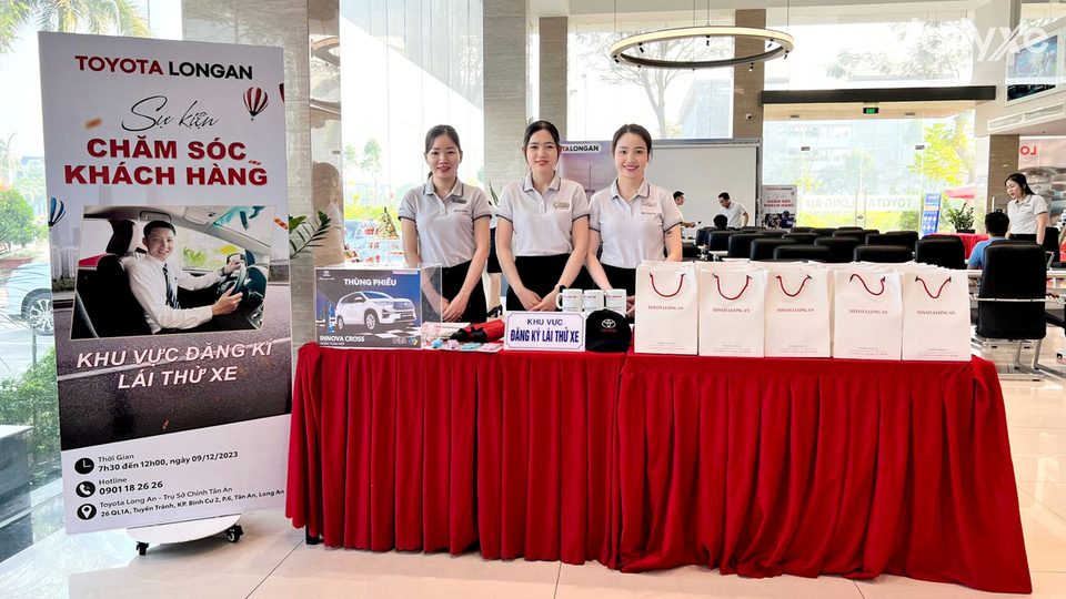 Đội ngũ nhân viên tại Toyota Long An