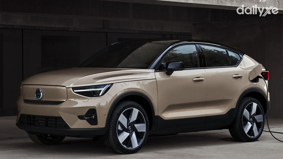 EC40 2025 thuộc phân khúc xe gầm cao cỡ C