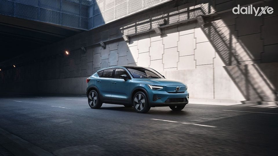 Volvo ra mắt mẫu xe điện đầu tiên với khả năng vận hành vượt trội