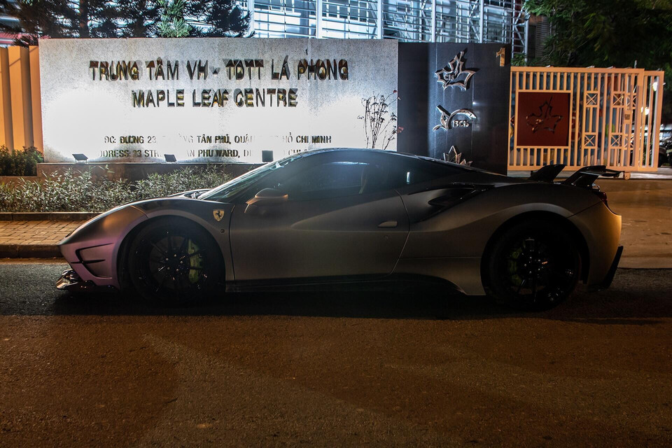 Ferrari 488 GTB với gói độ hầm hố tại TP.HCM ferrari 488 gtb voi goi do ham ho tai tp.hcm