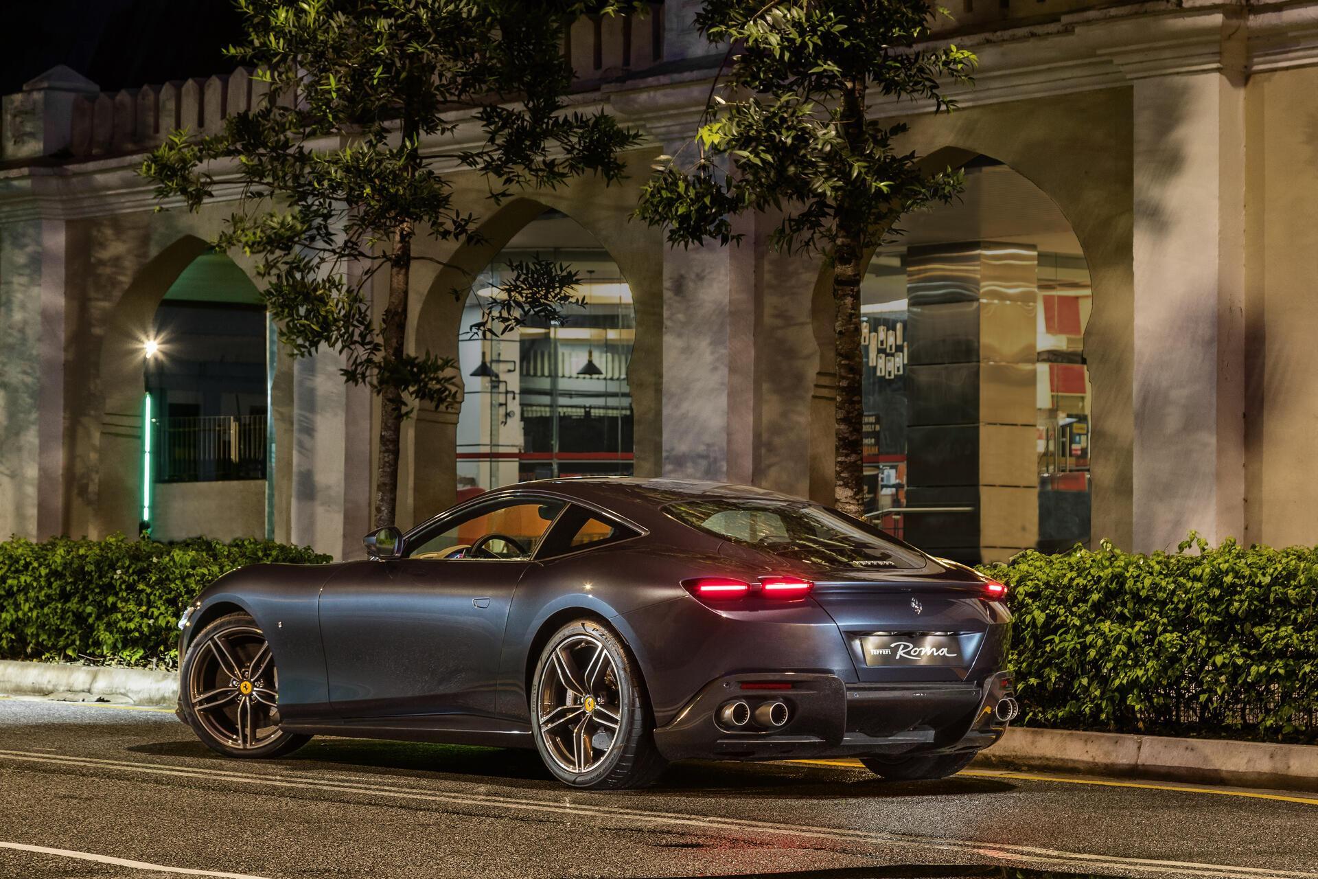 Ferrari Roma giá chỉ 231.000 USD | DailyXe