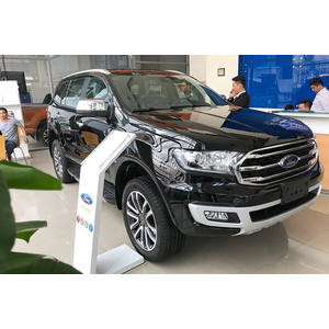 Ford Everest 2.0L 4x2 AT Ambiente (Máy dầu)
