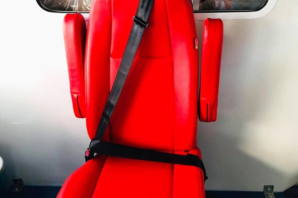 Nội thất Xe cứu thương Ford Transit Nội thất Xe cứu thương Ford Transit