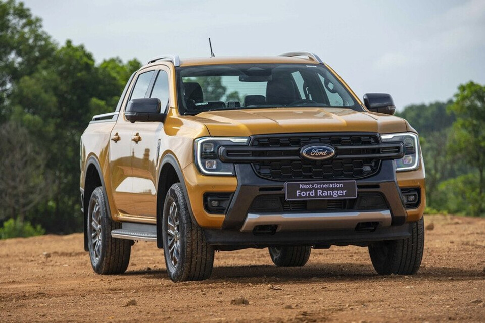 Xe bán tải thường sở hữu kích thước khá lớn so với các dòng xe phổ thông