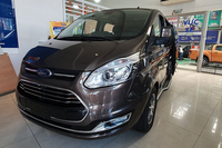 Ford Tourneo Titanium (Máy xăng)