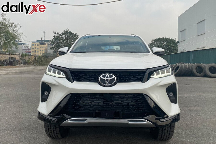 fortuner-2021-1.jpg