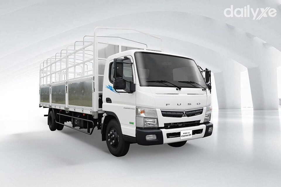 Fuso Canter sở hữu cho mình vẻ ngoài hiện đại, thể thao và năng động