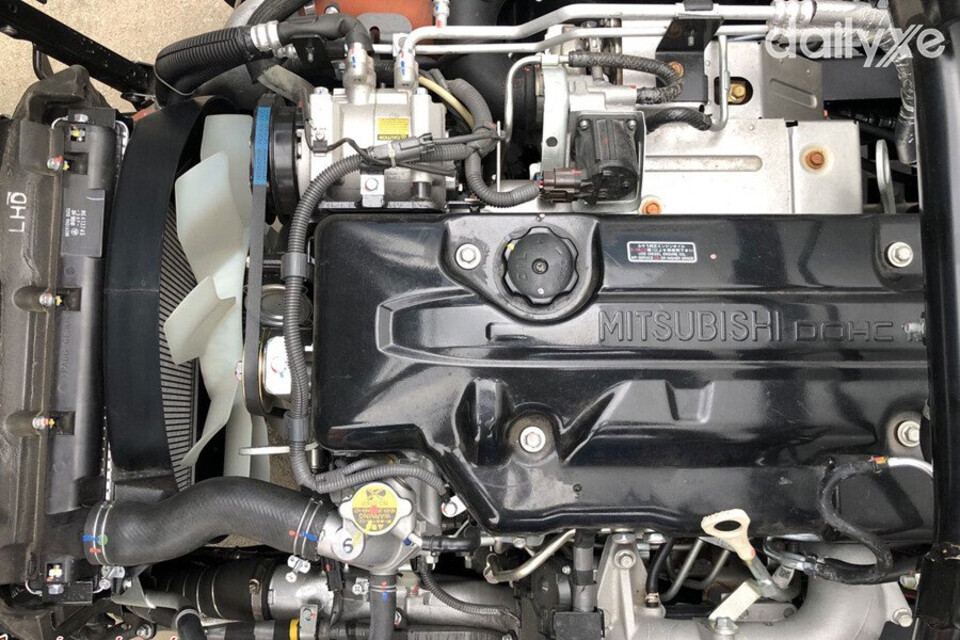 Fuso FA trang bị khối động cơ Diesel 04 kỳ vận hành mạnh mẽ