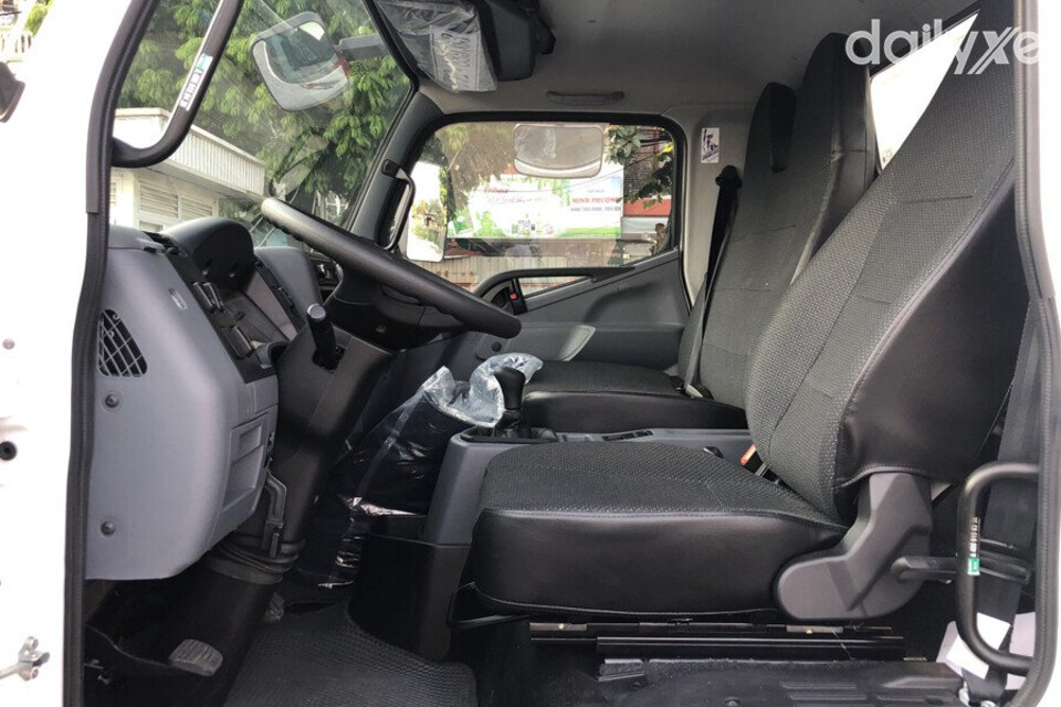 Ghế ngồi Fuso FA êm ái khi được bọc vải thông thoáng