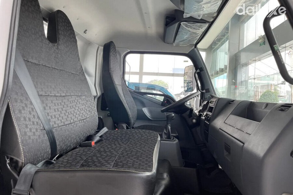 Ghế ngồi êm ái thoải mái cho ba người