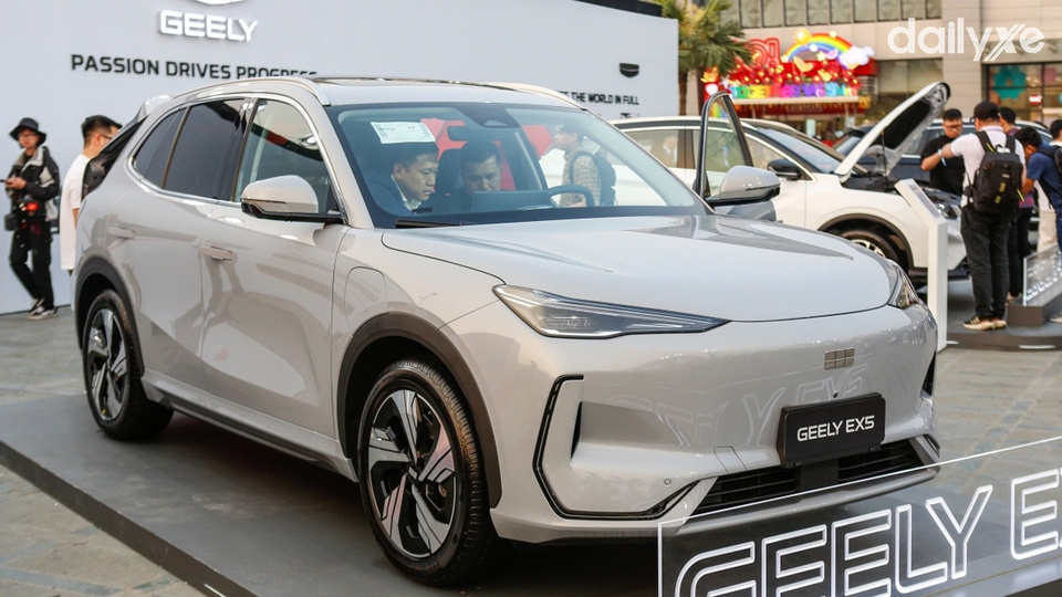 Geely EX5 sở hữu vẻ ngoài năng động