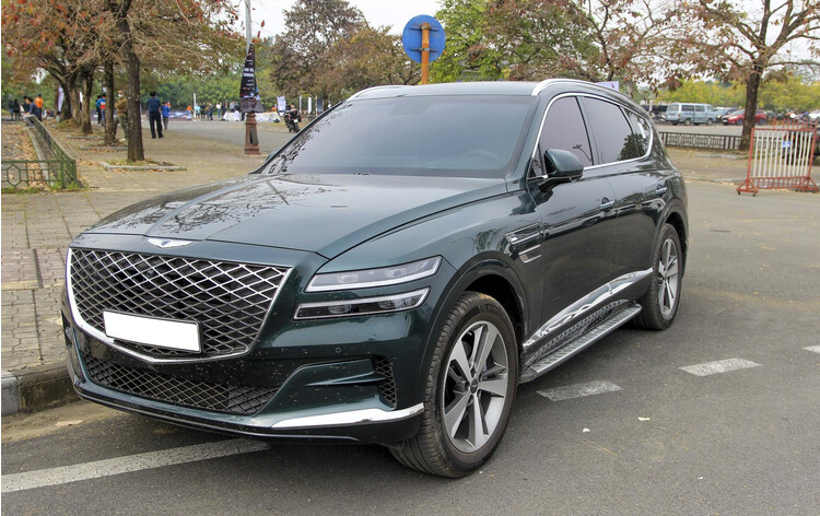 Genesis GV80 màu xanh lục độc đáo xuất hiện ở Hà Nội genesis gv80 mau xanh luc doc dao xuat hien o ha noi
