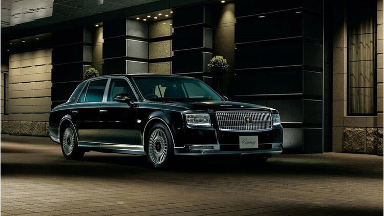 Bán đắt ngang siêu xe, Toyota Century làm khó người mua - Hình 1 Bán đắt ngang siêu xe, Toyota Century làm khó người mua - Hình 1