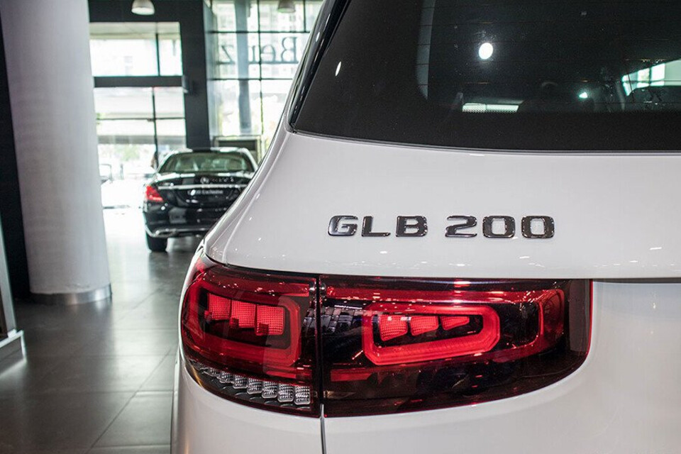 Cụm đè hậu LED