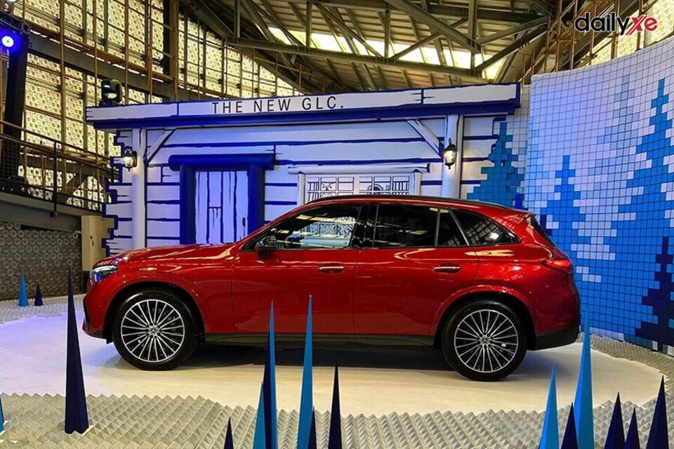 Thân xe thiết kế sang trọng