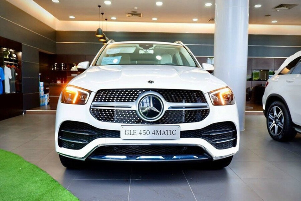 Mercedes GLE sở hữu diện mạo sang trọng và mềm mại