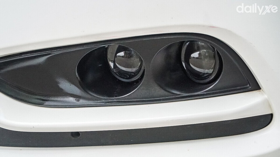 Đèn sương mù là một trong các loại đèn xe ô tô cơ bản phải kể đến