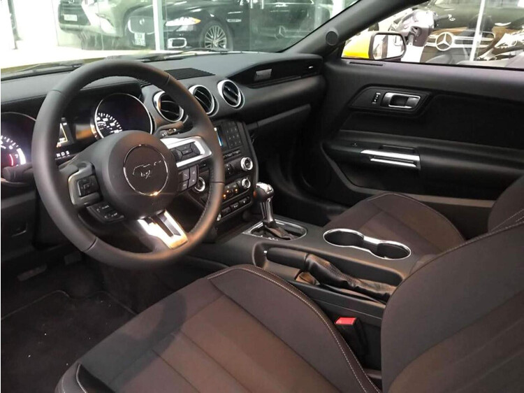 Ford Mustang 2018 bản động cơ 2.3 EcoBoost, 310 mã lực, giá hơn 2 tỷ - Hình 5 Ford Mustang 2018 bản động cơ 2.3 EcoBoost, 310 mã lực, giá hơn 2 tỷ - Hình 5