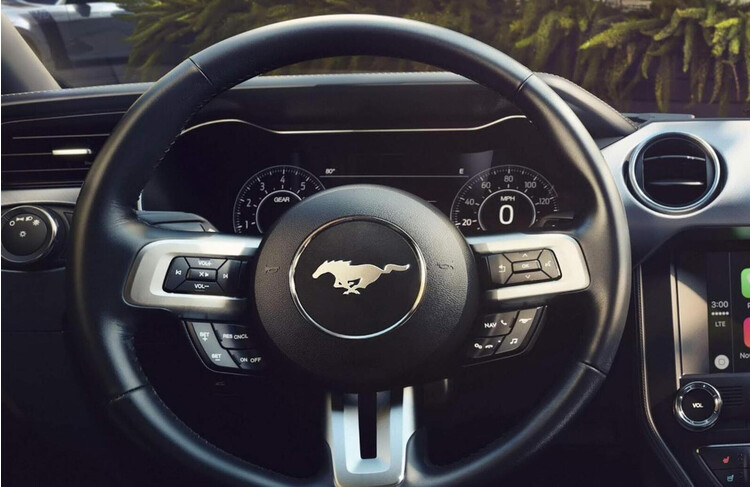 Hình ảnh Ford Mustang 2018, phiên bản động cơ 2.3 EcoBoost, 310 mã lực, giá trên 2 tỷ——Hình 31 Hình ảnh Ford Mustang 2018, phiên bản động cơ 2.3 EcoBoost, 310 mã lực, giá trên 2 tỷ——Hình 31
