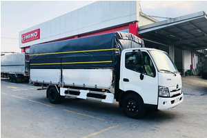 Xe Tải Hino XZU710 2.5 Tấn Thùng Bạt