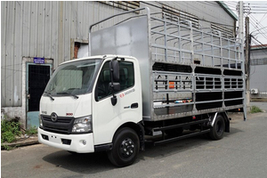 Xe Tải Hino XZU720 3.3 Tấn Chở Xe Máy