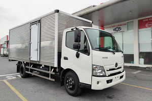 Xe Tải Hino XZU720 3.5 Tấn Thùng Kín