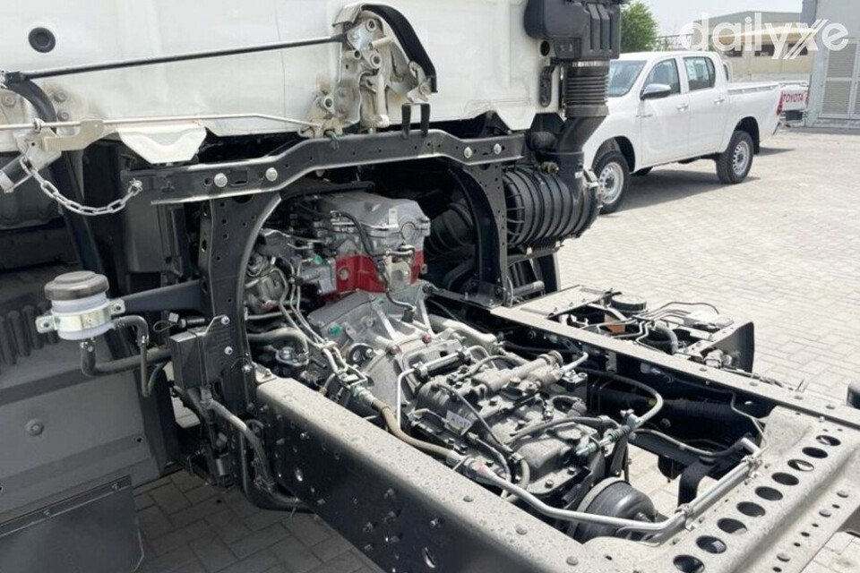 Trang bị khối động cơ vận hành mạnh mẽ và êm ái trên mọi cung đường