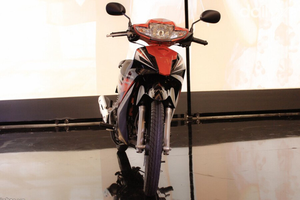 Honda Blade được đánh giá là một trong những mẫu xe thu hút, mang nét phá cách