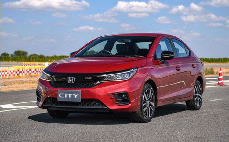 Honda City-RS-2021-chay-2-000km-len-san-xe-cu-gia-ngac-nhien Honda City-RS-2021-chay-2-000km-len-san-xe-cu-gia-ngac-nhien