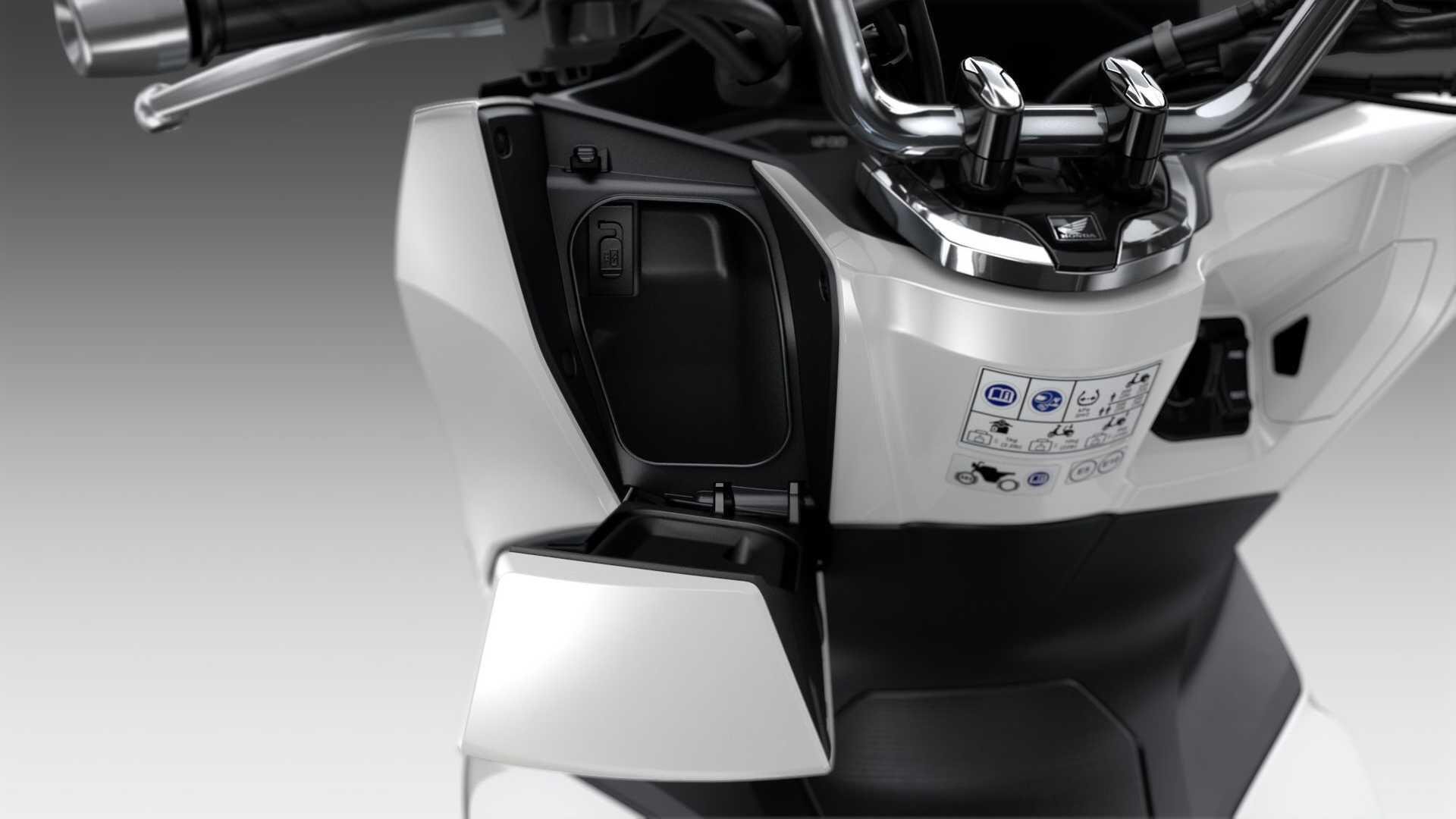 Honda PCX 2021 sẽ được trang bị tính năng cực hiếm